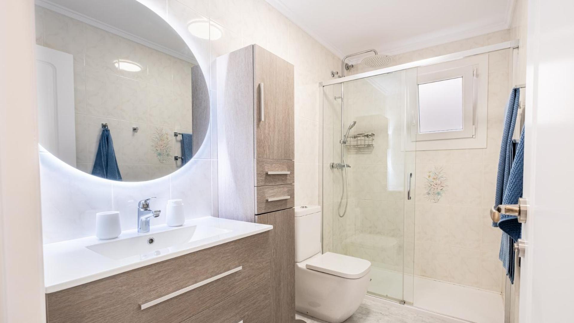 Apartamento Centrico Con Garaje Торевиеха Екстериор снимка