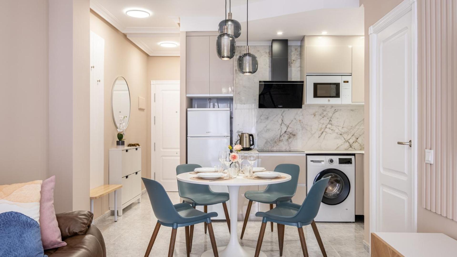 Apartamento Centrico Con Garaje Торевиеха Екстериор снимка